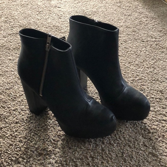 H&M | Shoes | Nwt Hm Black Ankle Boots Sz 55 | Poshmark